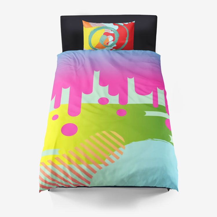 Free Artist Duvet Cover & Pillowcase Set